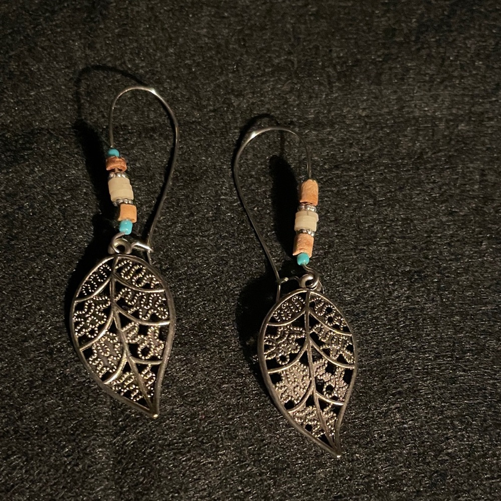 Silver Leaf Filigree Dangle Earrings with Turquoise Accent